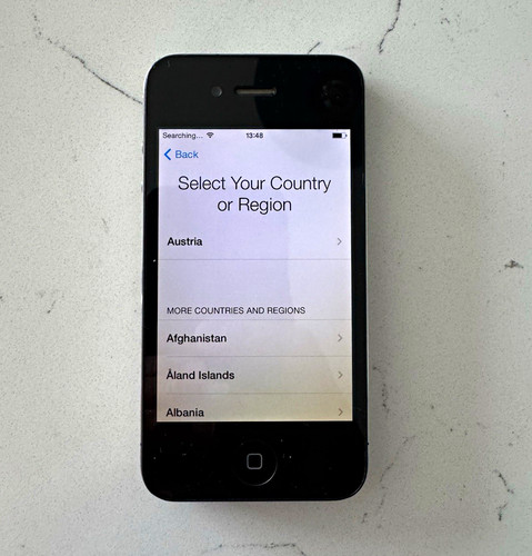 Apple iphone 30gb black - 4,